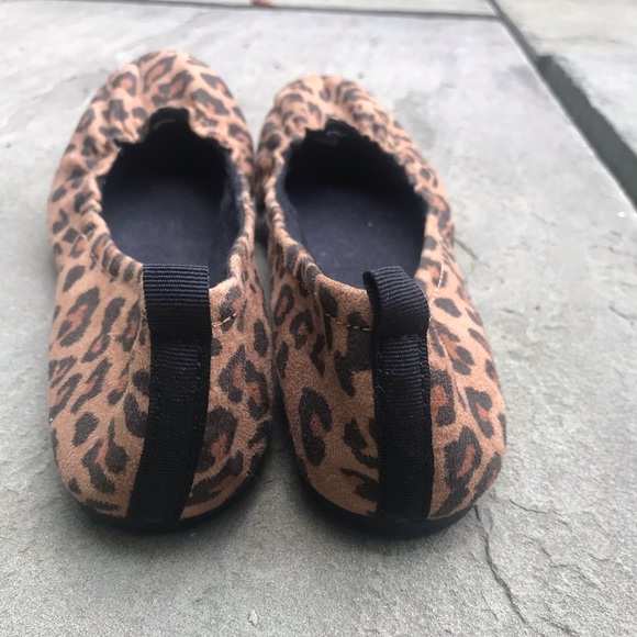 AE cheetah print flats - Picture 2 of 4